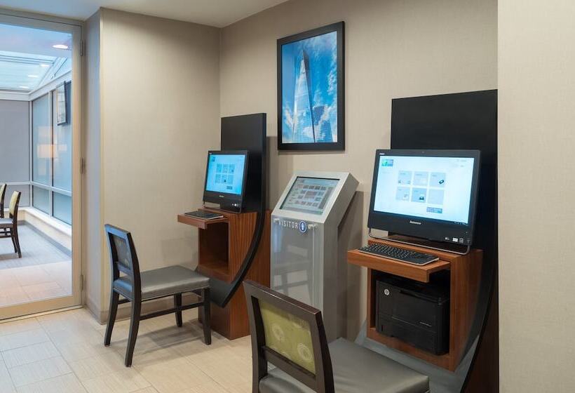 Holiday Inn Express Wall Street, An Ihg Hotel