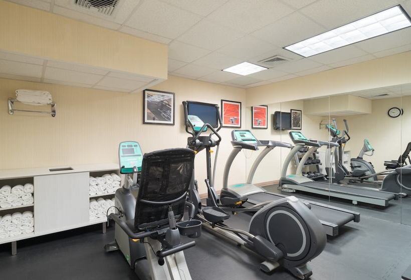 Holiday Inn Express Wall Street, An Ihg Hotel