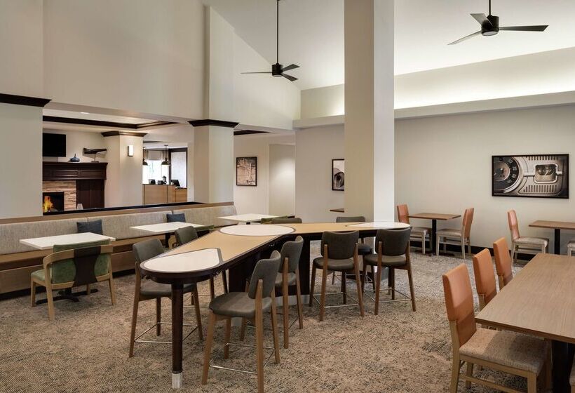 هتل Homewood Suites Fort Wayne