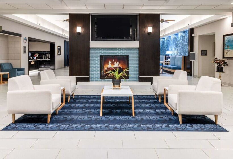 هتل Homewood Suites By Hilton Rochester/greece, Ny
