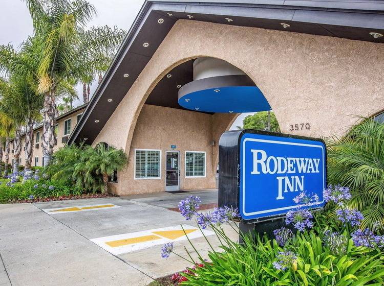 فندق Hyland Inn Near Legoland