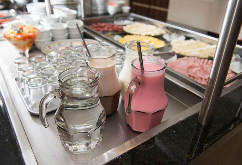 ホテル Iguassu Express