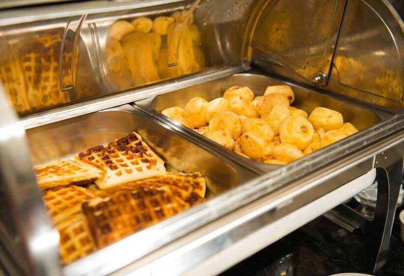 ホテル Iguassu Express