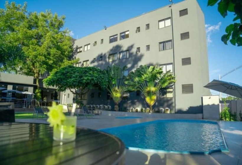 ホテル Iguassu Express