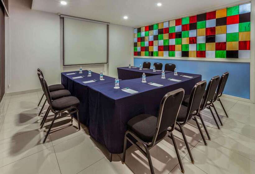 فندق La Quinta By Wyndham Puebla Palmas Angelopolis