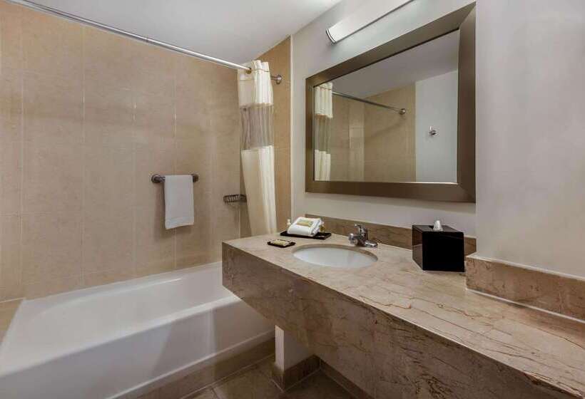 فندق La Quinta By Wyndham Puebla Palmas Angelopolis