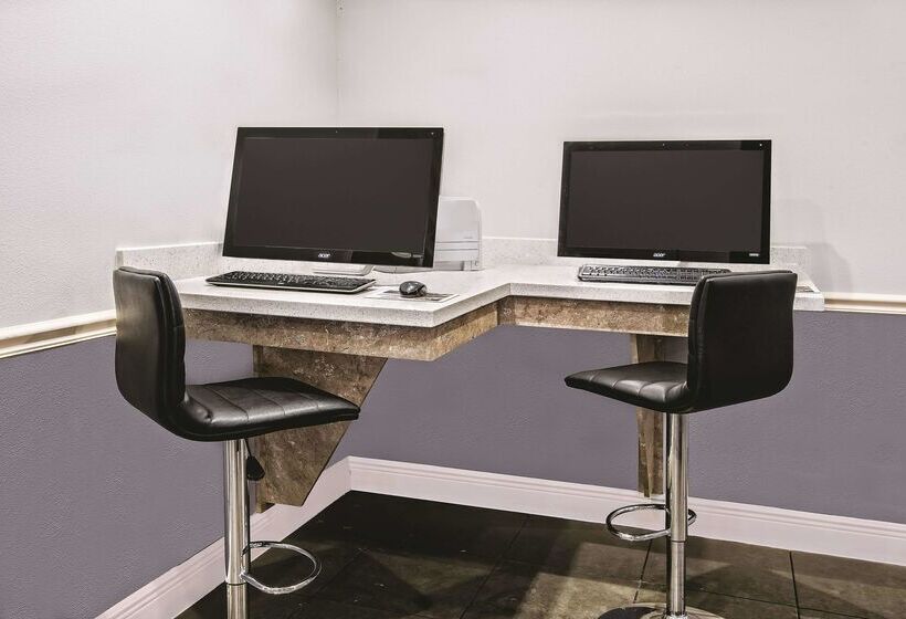 호텔 La Quinta By Wyndham Austin   Cedar Park