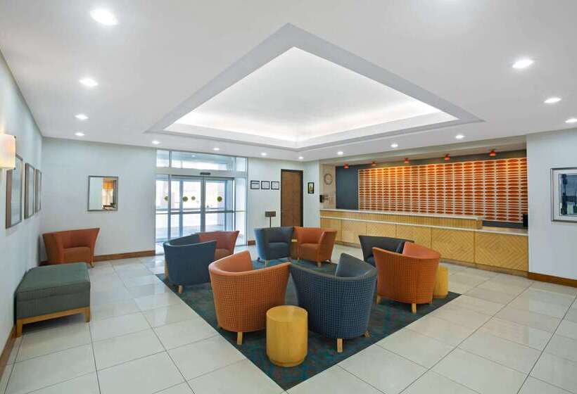 هتل La Quinta By Wyndham Austin Nw/lakeline Mall
