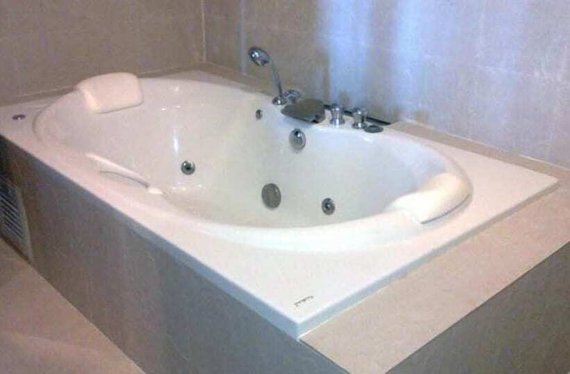 酒店 Lae Lay Suites