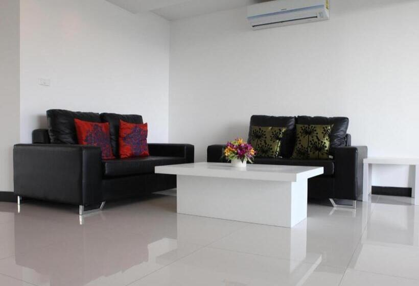 酒店 Lae Lay Suites