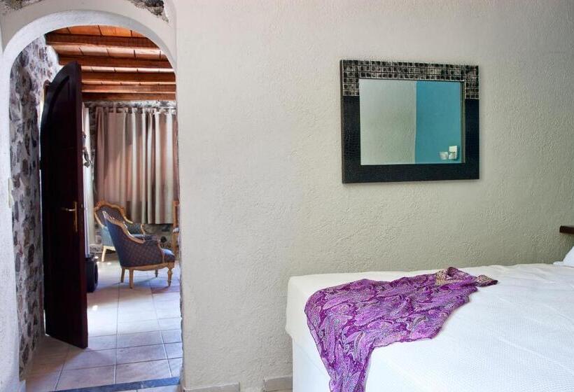 فندق Lava Suites & Lounge