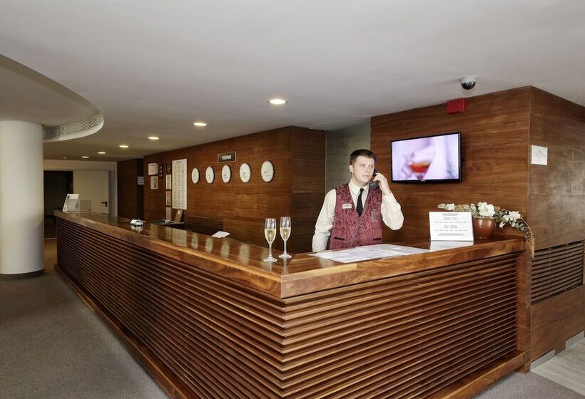 호텔 Lighthouse Golf & Spa