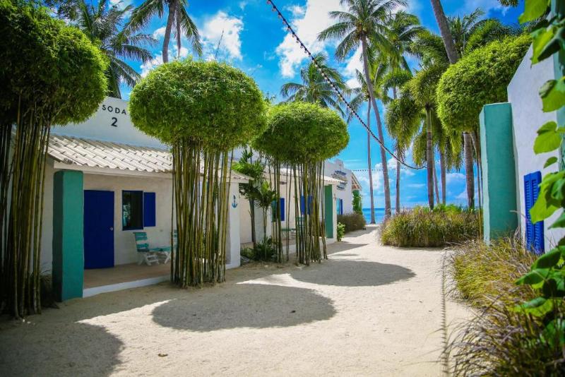 酒店 Lime N Soda Beachfront Resort