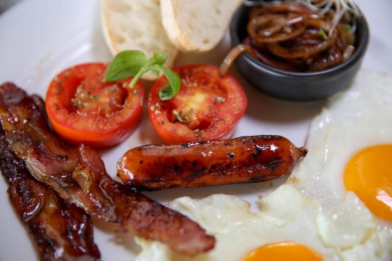 酒店 Lime N Soda Beachfront Resort