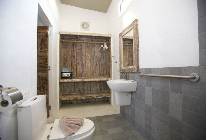 酒店 Lime N Soda Beachfront Resort