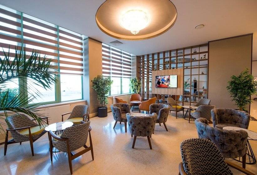 فندق Malibu Mamaia