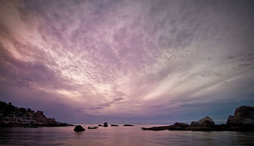 Отель Lub D Koh Tao Tanote Bay