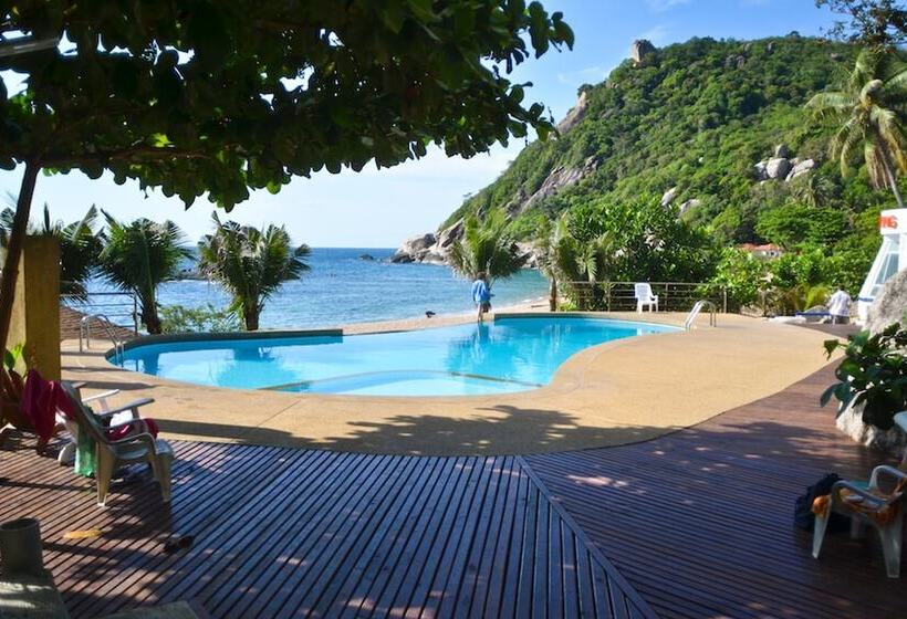 Отель Lub D Koh Tao Tanote Bay