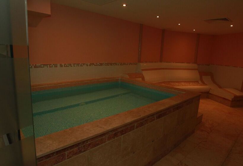 Mpm Hotel Sport Ski In, Ski Out