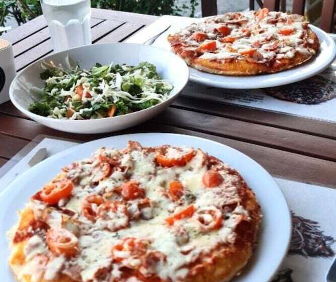 Pipikuku Hotel & Restaurant