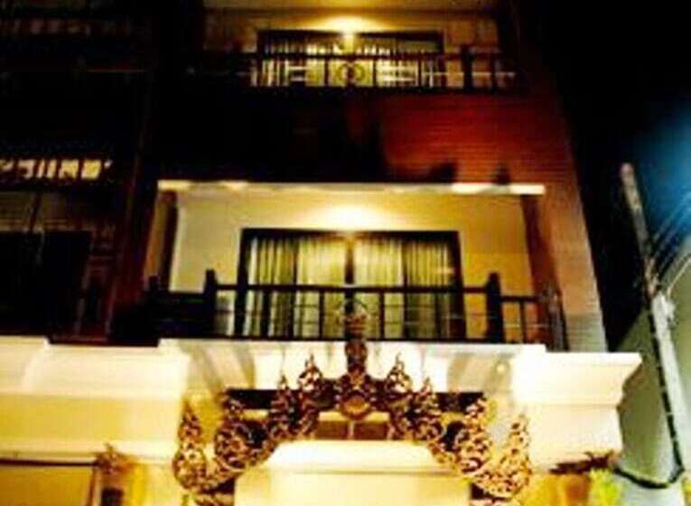 هتل Nicha Hua Hin