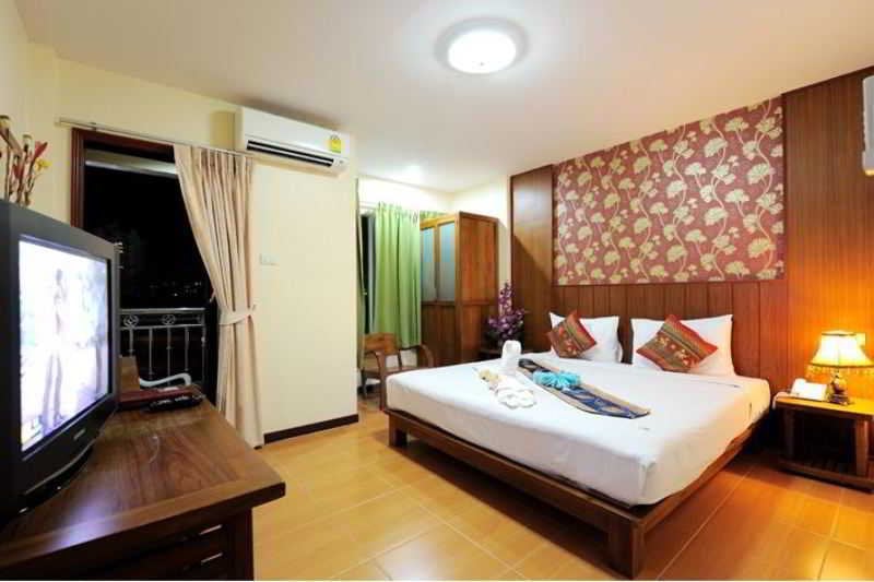 فندق NNC Patong Inn