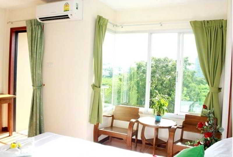 فندق NNC Patong Inn