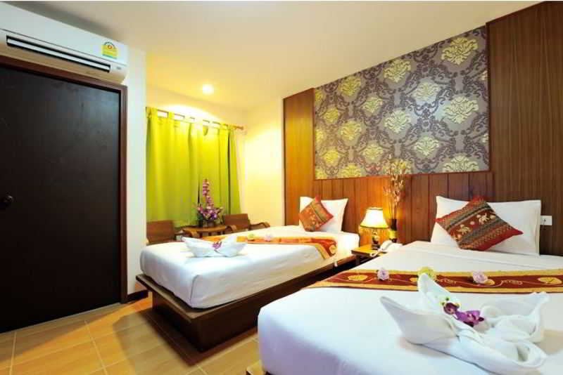 בית מלון כפרי NNC Patong Inn