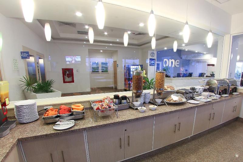 فندق One Guadalajara Periférico Norte