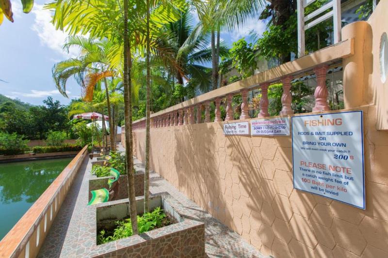 호텔 Patong Rai Rom Yen Resort Sha