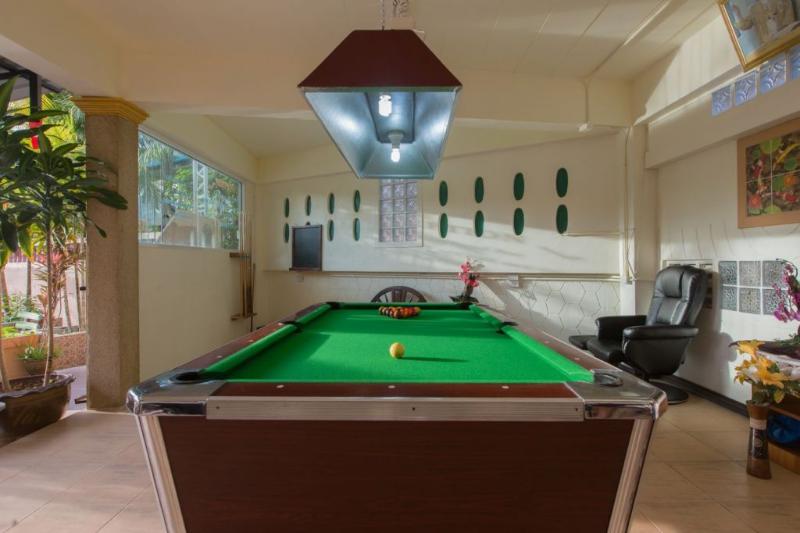 호텔 Patong Rai Rom Yen Resort Sha