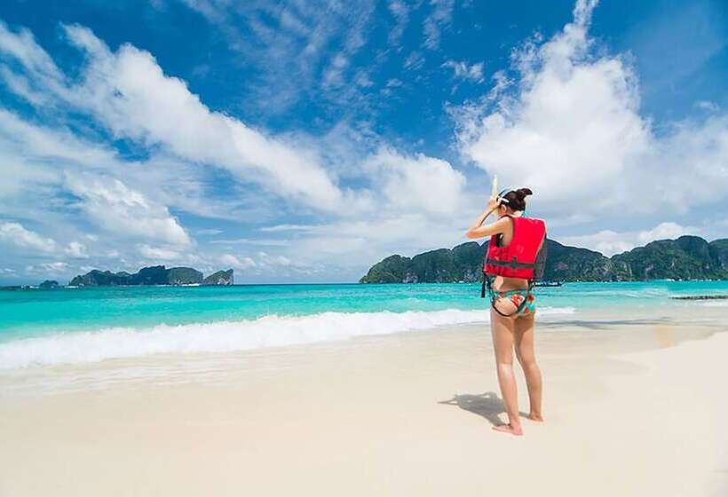 Отель Phi Phi The Beach Resort