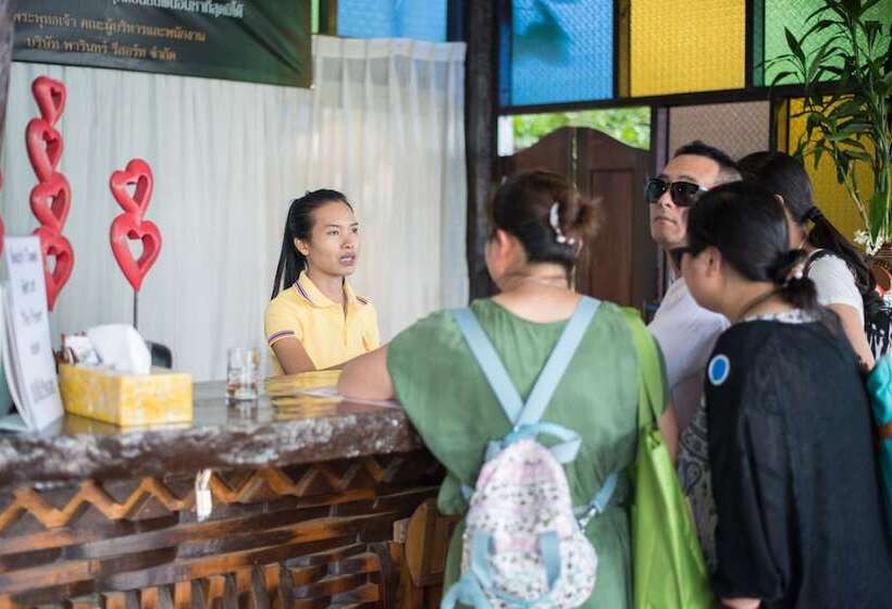 Отель Phi Phi The Beach Resort