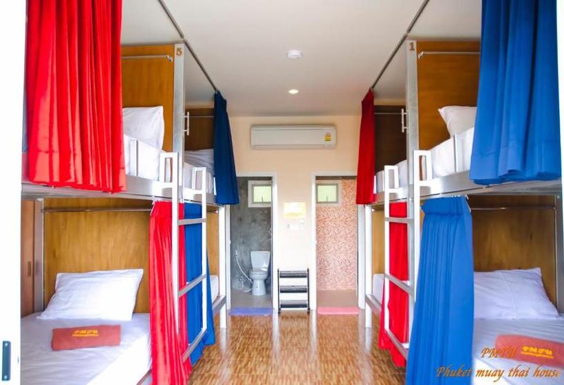 호텔 Phuket Muay Thai House