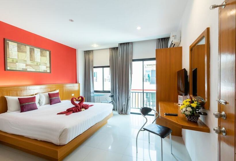 בית מלון כפרי Pj Patong Resortel