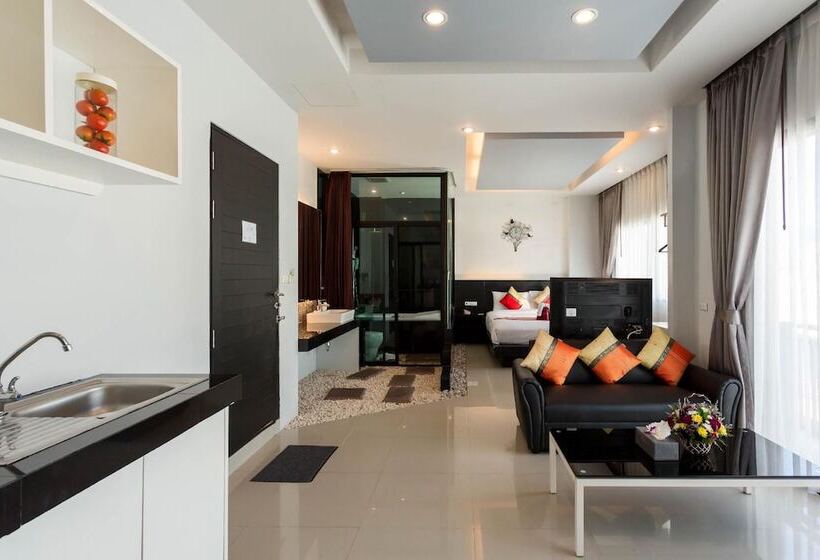 בית מלון כפרי Pj Patong Resortel