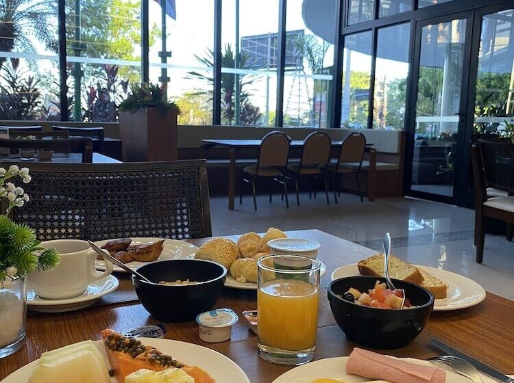 Quality Hotel Manaus