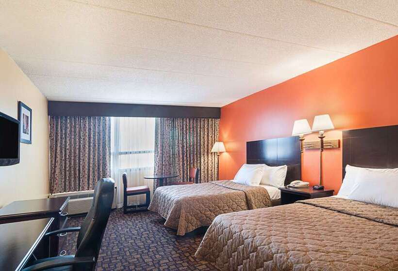 هتل Rodeway Inn Meadowlands