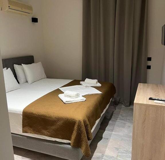 فندق Saint Spiridon