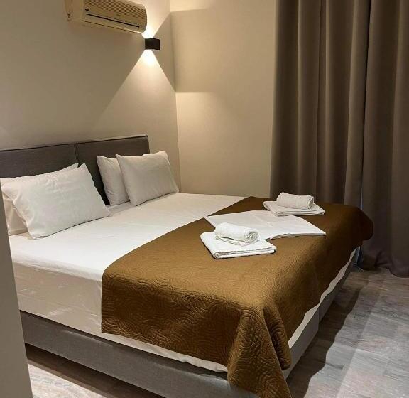 فندق Saint Spiridon