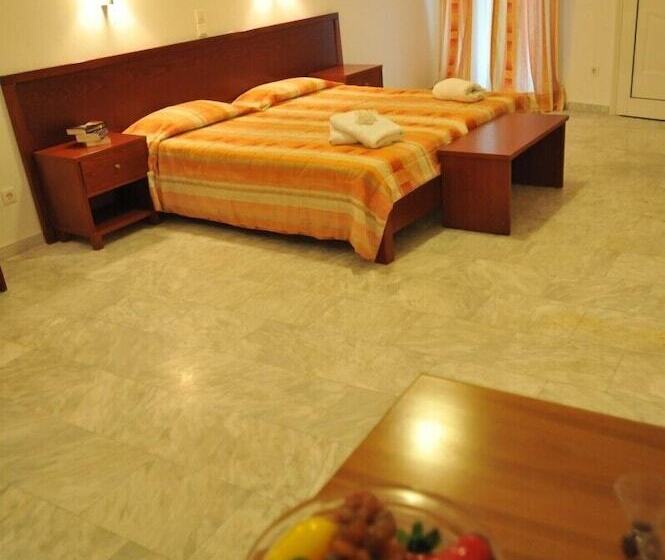 فندق Saint Spiridon