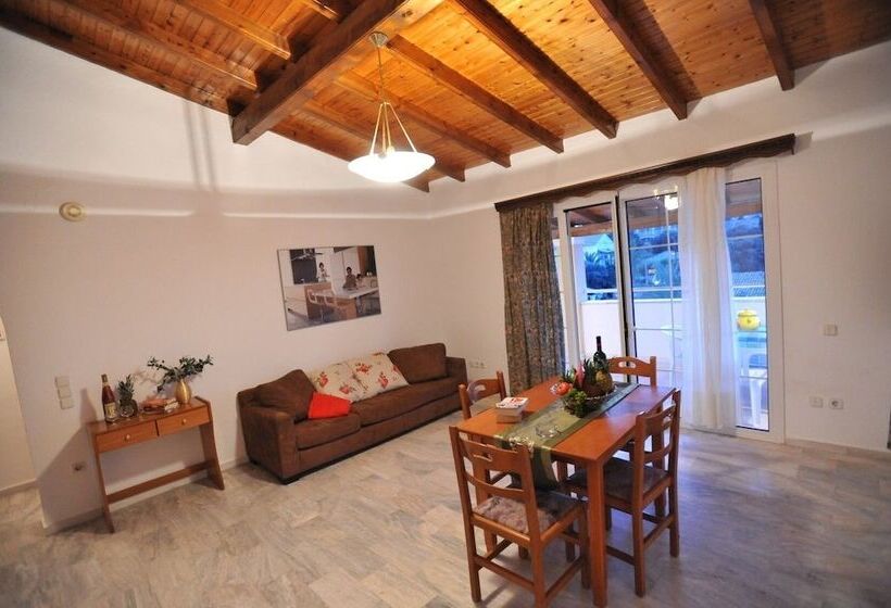 فندق Saint Spiridon