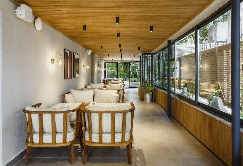 هتل Sherwood Premio