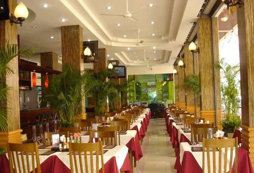 בית מלון כפרי Sm Resort Phuket