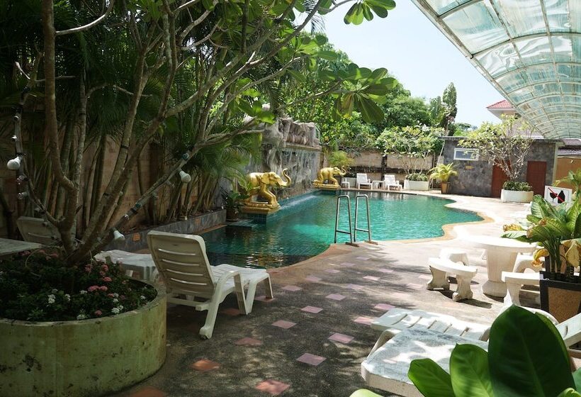 בית מלון כפרי Sm Resort Phuket