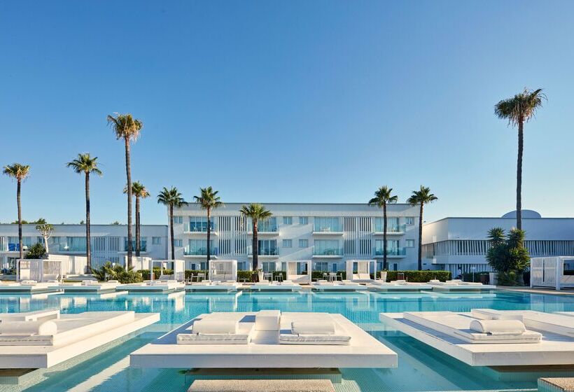 호텔 So Nice Club Resort