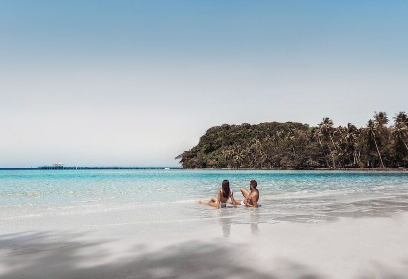 בית מלון כפרי Soneva Kiri