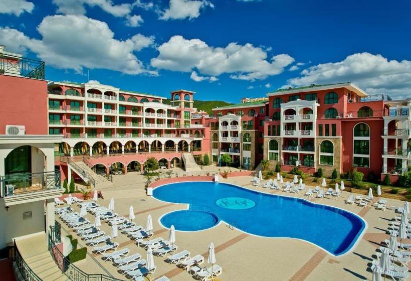 ホテル Saint George Palace