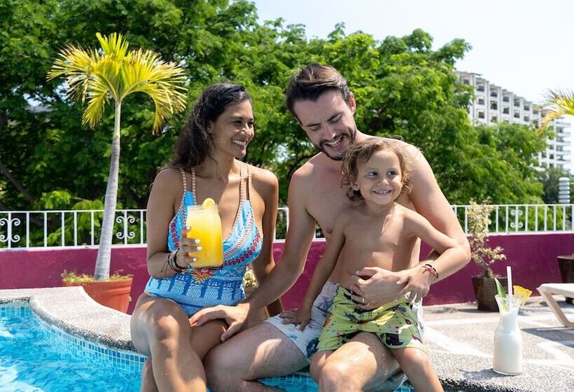 Suites Plaza Del Rio   Family Hotel Malecón Centro