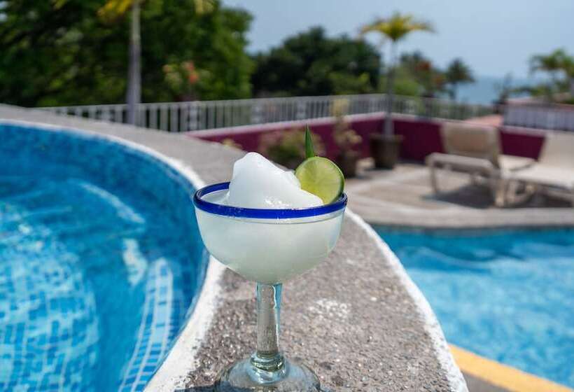 Suites Plaza Del Rio   Family Hotel Malecón Centro